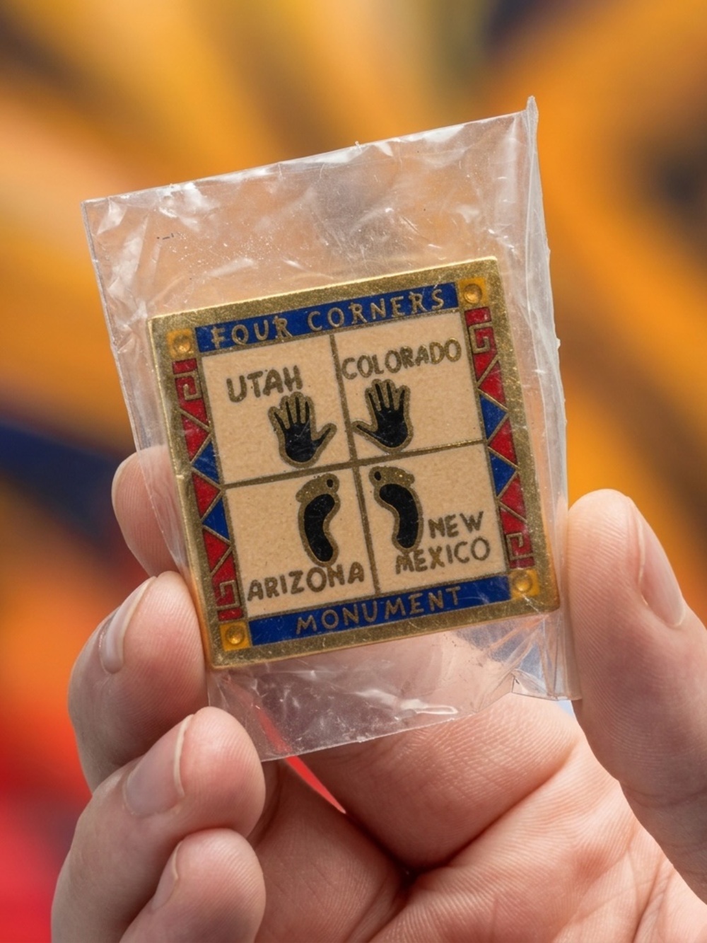 Four Corners Monument Utah Colorado Arizona New Mexico Travel Souvenir Pin - NEW